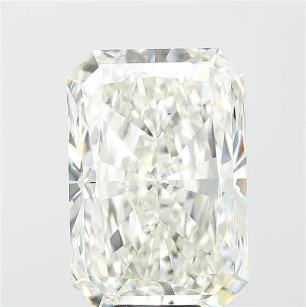 13.39ct Radiant Lab Grown Diamond (Colour G, Clarity VS2, IGI Certified)