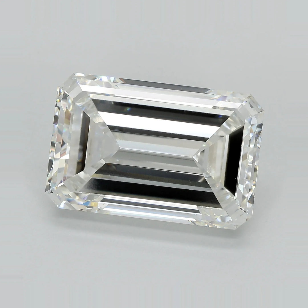 19.39ct Emerald Lab Grown Diamond (Colour G, Clarity VVS2, IGI Certified)