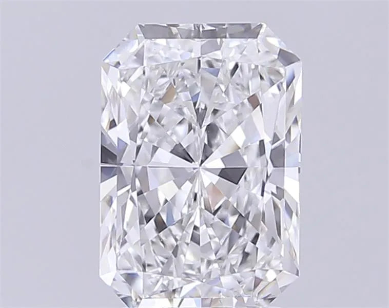 3.02ct Radiant Lab Grown Diamond (Colour F, Clarity VVS2, IGI Certified)