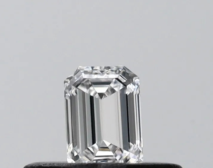0.21ct Emerald Lab Grown Diamond (Colour D, Clarity VVS2, IGI Certified)