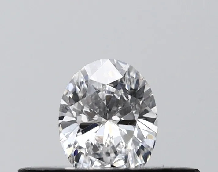 0.22ct Oval Lab Grown Diamond (Colour D, Clarity VVS2, IGI Certified)