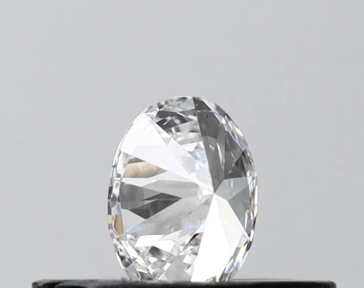 0.23ct Oval Lab Grown Diamond (Colour D, Clarity VS1, IGI Certified)