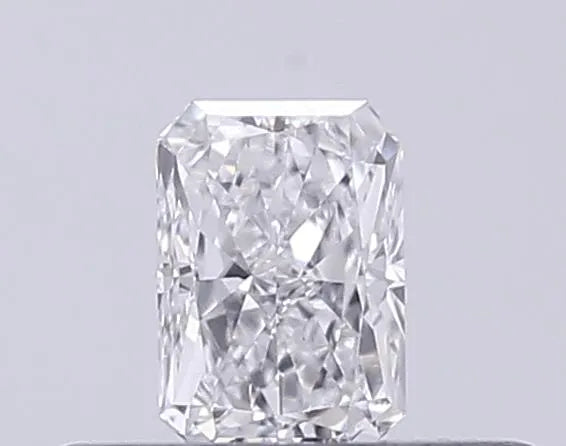 0.23ct Radiant Lab Grown Diamond (Colour D, Clarity VVS1, IGI Certified)