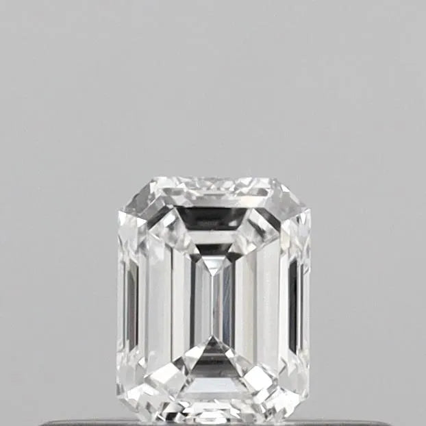 0.25ct Emerald Lab Grown Diamond (Colour E, Clarity VS2, IGI Certified)
