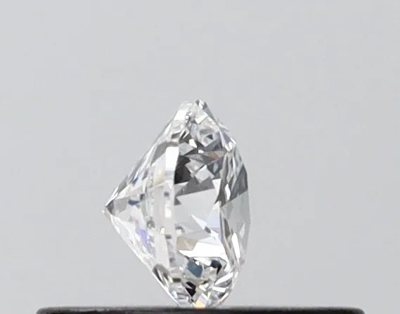 0.25ct Round Lab Grown Diamond (Colour D, Clarity VVS2, Cut VG, IGI Certified)