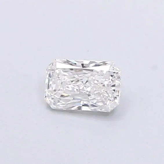 0.27ct Radiant Lab Grown Diamond (Colour E, Clarity VVS2, IGI Certified)