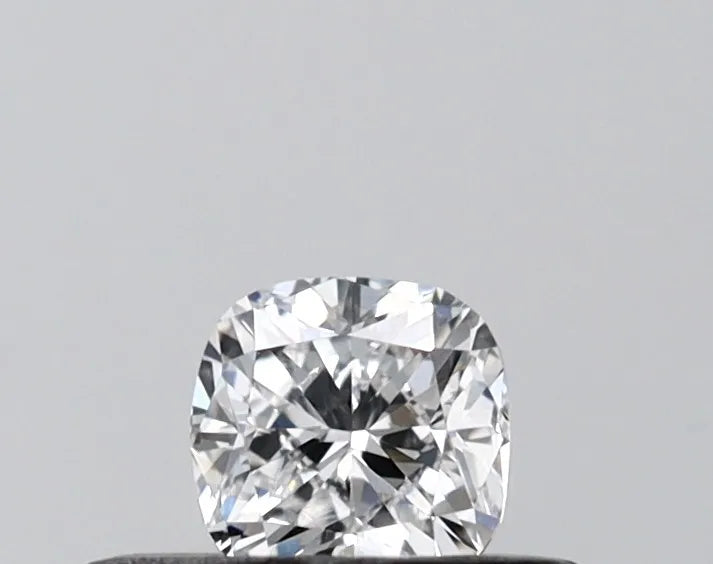 0.29ct Cushion modified Lab Grown Diamond (Colour D, Clarity VVS2, IGI Certified)