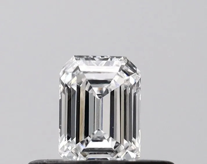 0.30ct Emerald Lab Grown Diamond (Colour D, Clarity VVS2, IGI Certified)