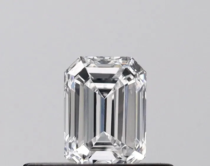0.30ct Emerald Lab Grown Diamond (Colour D, Clarity VVS2, IGI Certified)