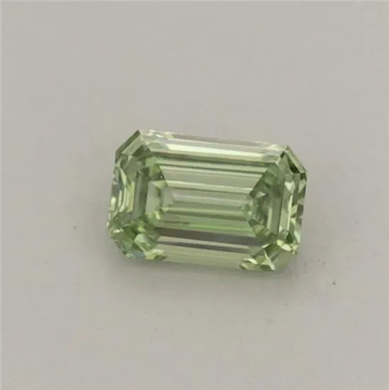 0.30ct Emerald Lab Grown Diamond (Colour Fancy Vivid Green, Clarity VVS1, IGI Certified)