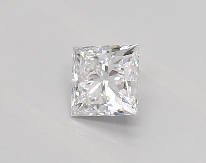 0.32ct Princess Lab Grown Diamond (Colour D, Clarity VVS2, IGI Certified)