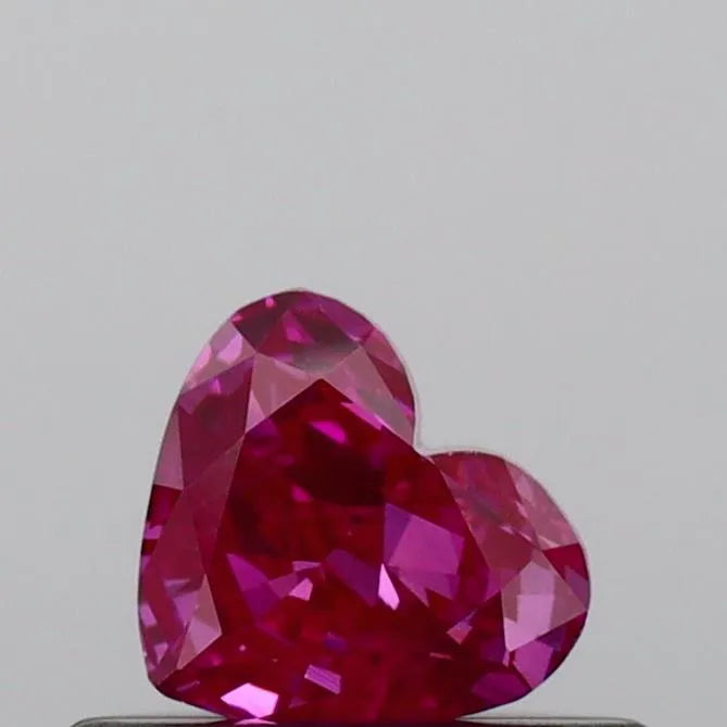 0.34ct Heart Lab Grown Diamond (Colour Fancy Vivid Pink, Clarity VS1, IGI Certified)
