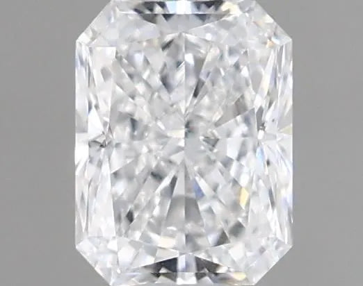 0.41ct Radiant Lab Grown Diamond (Colour E, Clarity VVS2, IGI Certified)