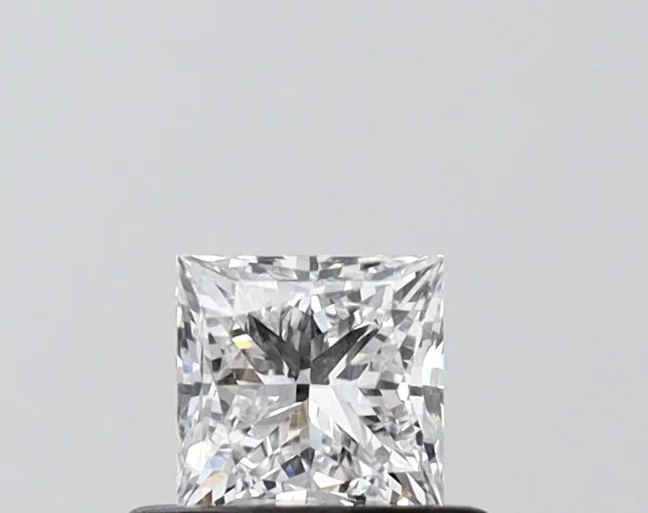 0.53ct Princess Lab Grown Diamond (Colour D, Clarity VVS2, IGI Certified)