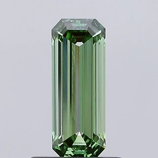 0.61ct Emerald Lab Grown Diamond (Colour Fancy Vivid Green, Clarity VVS2, IGI Certified)