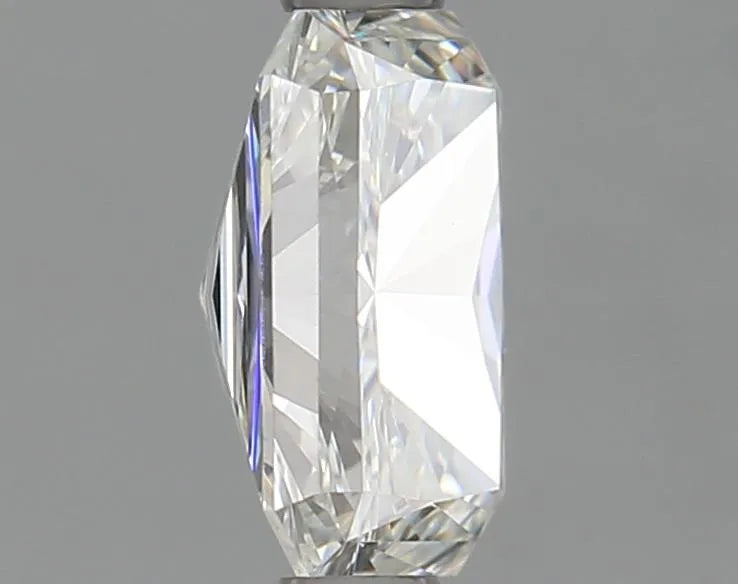 0.95ct Radiant Lab Grown Diamond (Colour H, Clarity VVS2, IGI Certified)