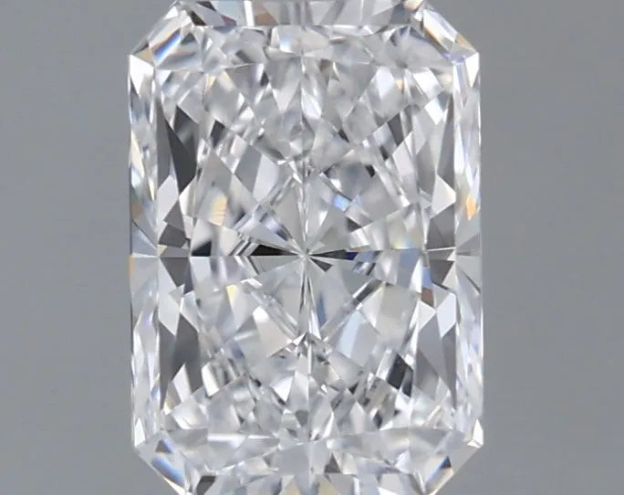 0.98ct Radiant Lab Grown Diamond (Colour D, Clarity VVS2, Cut VG, IGI Certified)