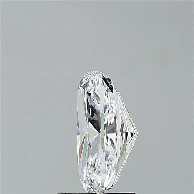 2.22ct Cushion modified Lab Grown Diamond (Colour D, Clarity VVS2, IGI Certified)