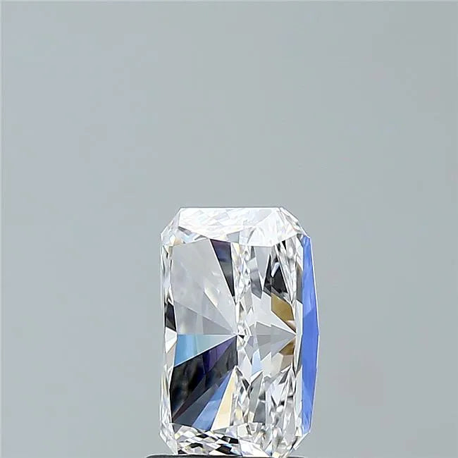 2.33ct Radiant Lab Grown Diamond (Colour E, Clarity VVS1, IGI Certified)