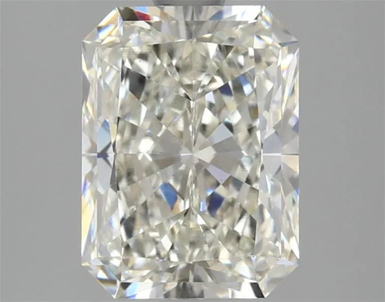 2.51ct Radiant Lab Grown Diamond (Colour H, Clarity VS1, IGI Certified)