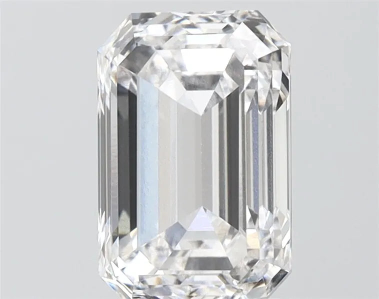 2.57ct Emerald Lab Grown Diamond (Colour E, Clarity VVS1, IGI Certified)
