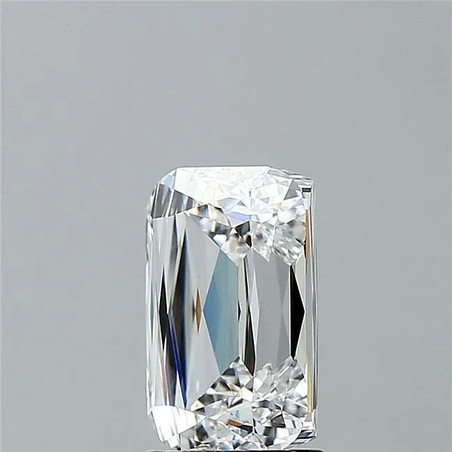 2.83ct Cushion modified Lab Grown Diamond (Colour D, Clarity VS1, IGI Certified)