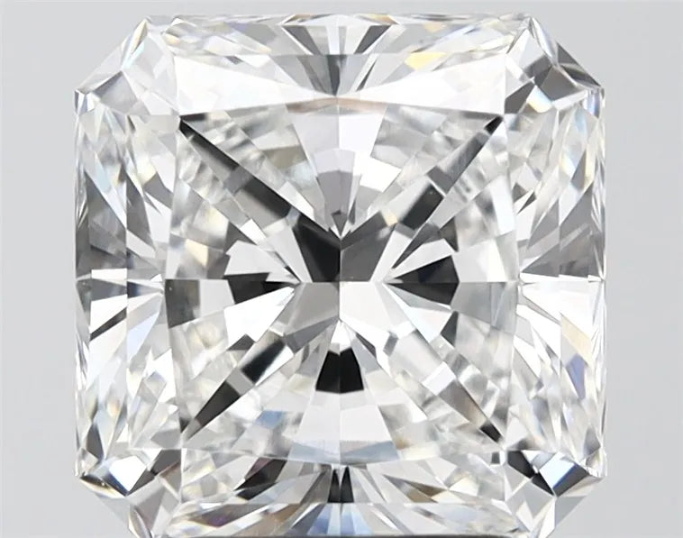3.87ct Square radiant Lab Grown Diamond (Colour E, Clarity VVS2, IGI Certified)