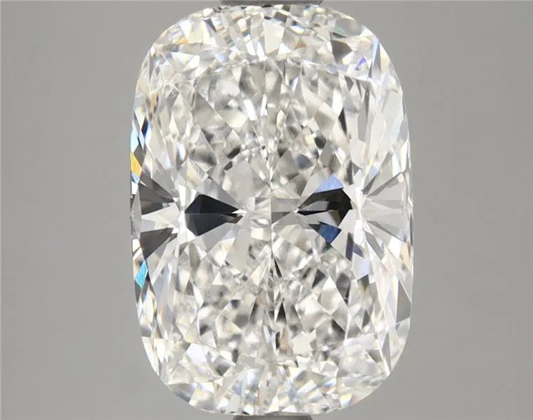 2.94ct Cushion modified Lab Grown Diamond (Colour E, Clarity VVS2, IGI Certified)