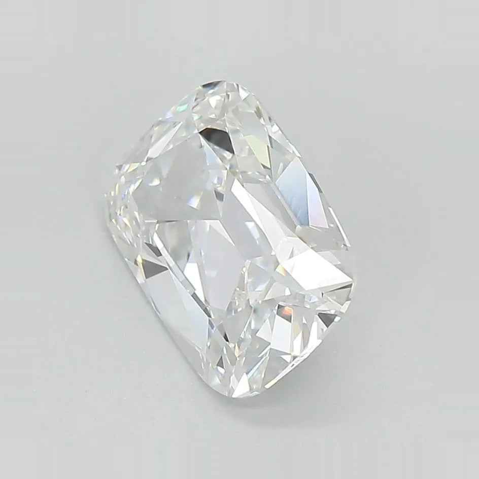 2.69ct Cushion brilliant Lab Grown Diamond (Colour E, Clarity VVS2, IGI Certified)