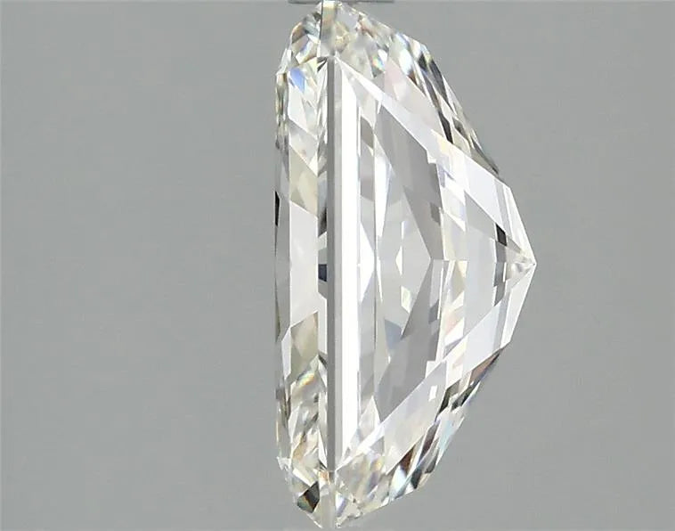 2.92ct Radiant Lab Grown Diamond (Colour G, Clarity VVS2, IGI Certified)