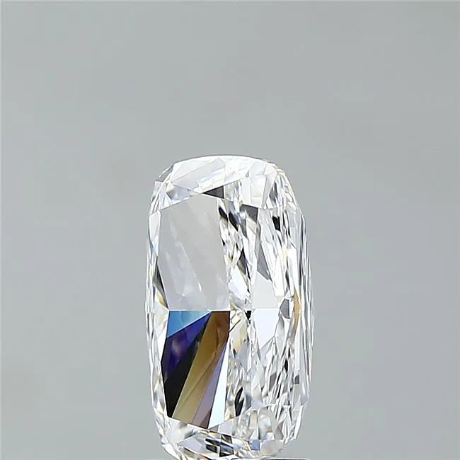 3.03ct Cushion modified Lab Grown Diamond (Colour D, Clarity VVS2, IGI Certified)