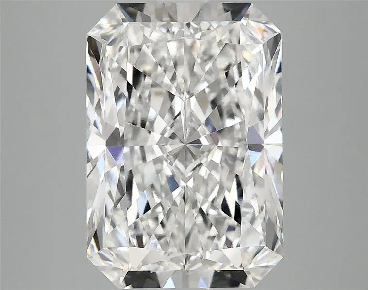 4.99ct Radiant Lab Grown Diamond (Colour F, Clarity VVS2, IGI Certified)