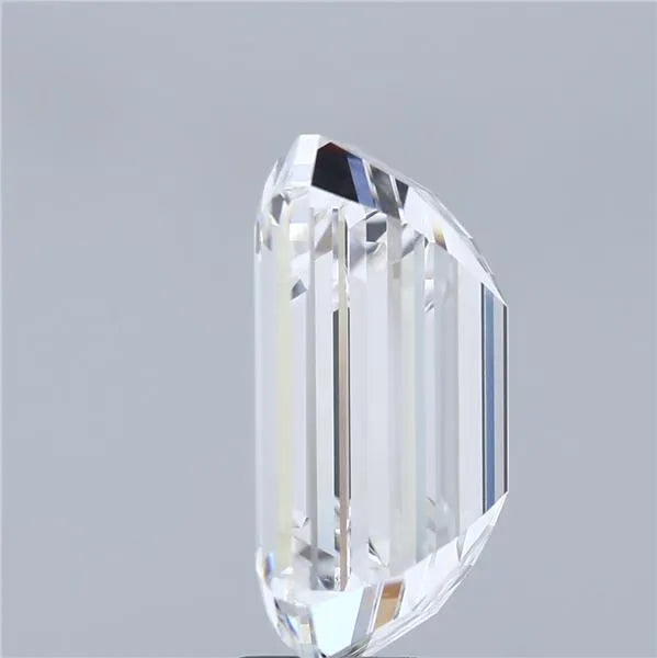 12.05ct Emerald Lab Grown Diamond (Colour E, Clarity VVS2, IGI Certified)