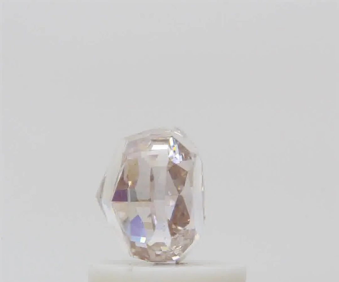 1.00ct Cushion brilliant Natural Diamond (Colour Fancy Pinkish Brown, Clarity VS2, GIA Certified)
