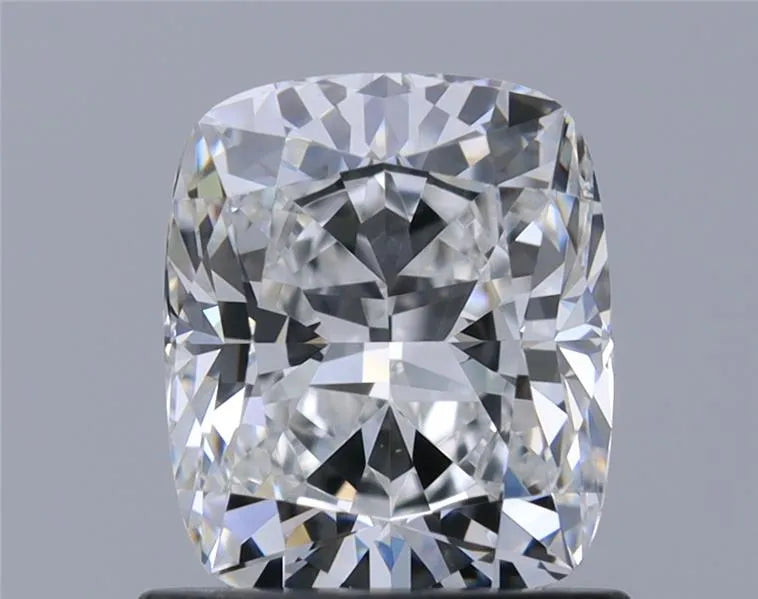 1.00ct Cushion modified Natural Diamond (Colour E, Clarity VVS1, GIA Certified)