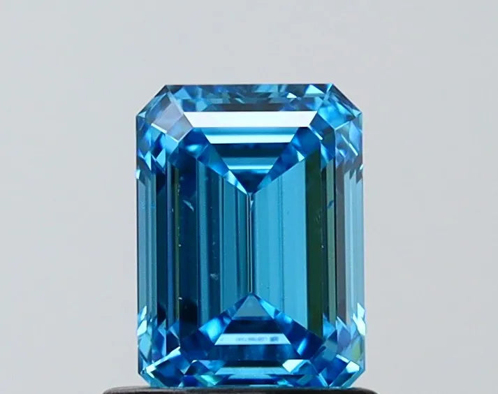 1.01ct Emerald Lab Grown Diamond (Colour Fancy Vivid Blue, Clarity SI1, IGI Certified)