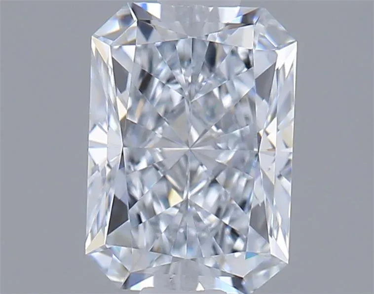 1.01ct Radiant Lab Grown Diamond (Colour E, Clarity VVS1, IGI Certified)