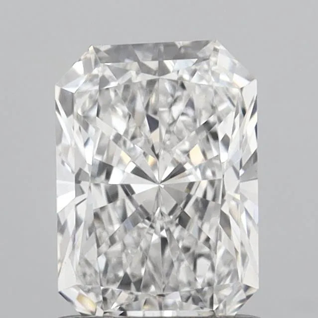 1.02ct Radiant Lab Grown Diamond (Colour E, Clarity VS1, IGI Certified)