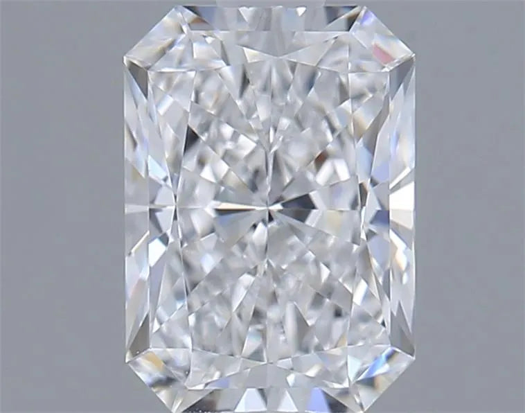 1.03ct Radiant Lab Grown Diamond (Colour D, Clarity VVS2, IGI Certified)
