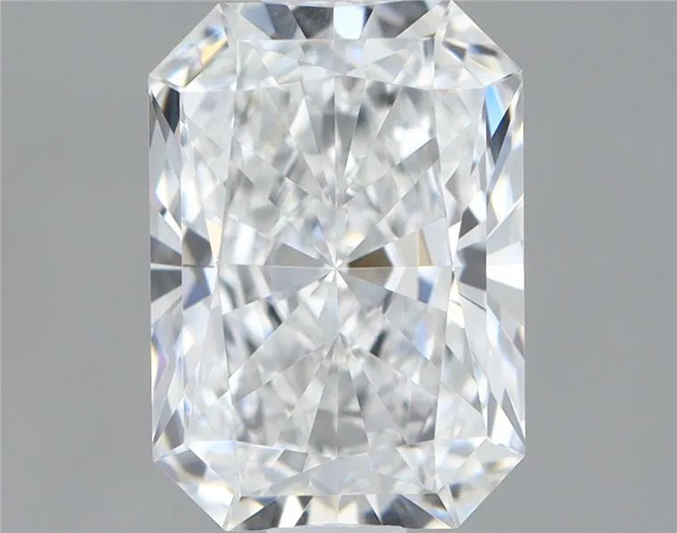 1.06ct Radiant Lab Grown Diamond (Colour E, Clarity VVS2, IGI Certified)