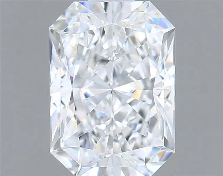1.08ct Radiant Lab Grown Diamond (Colour E, Clarity VVS2, IGI Certified)