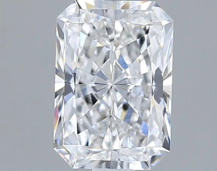 1.12ct Radiant Lab Grown Diamond (Colour E, Clarity VVS2, IGI Certified)