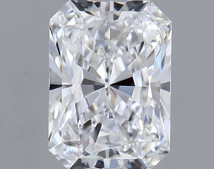 1.22ct Radiant Lab Grown Diamond (Colour E, Clarity VVS2, IGI Certified)
