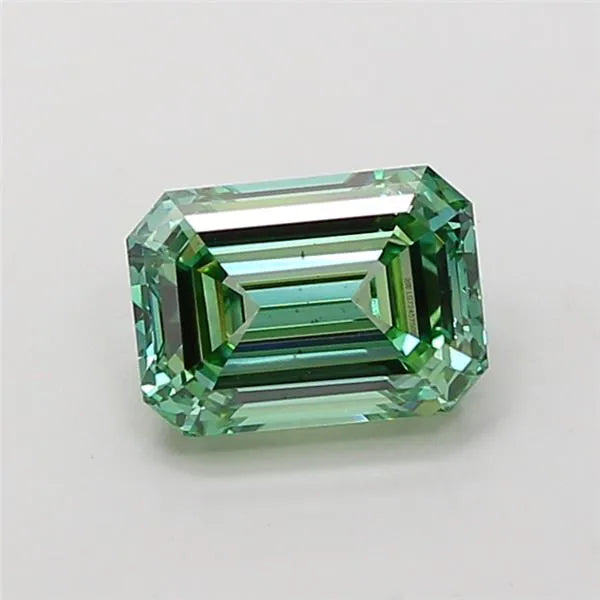 1.50ct Emerald Lab Grown Diamond (Colour Fancy Vivid Green, Clarity VS1, IGI Certified)