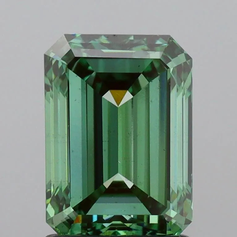 1.50ct Emerald Lab Grown Diamond (Colour Fancy Vivid Green, Clarity VS2, IGI Certified)