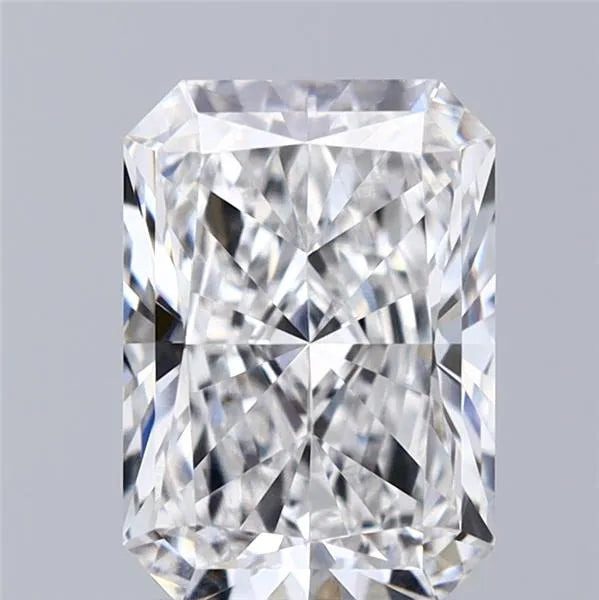 1.50ct Radiant Lab Grown Diamond (Colour E, Clarity VVS2, IGI Certified)