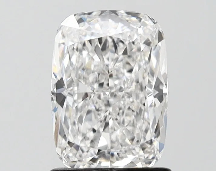 1.52ct Cushion modified Lab Grown Diamond (Colour E, Clarity VVS2, IGI Certified)