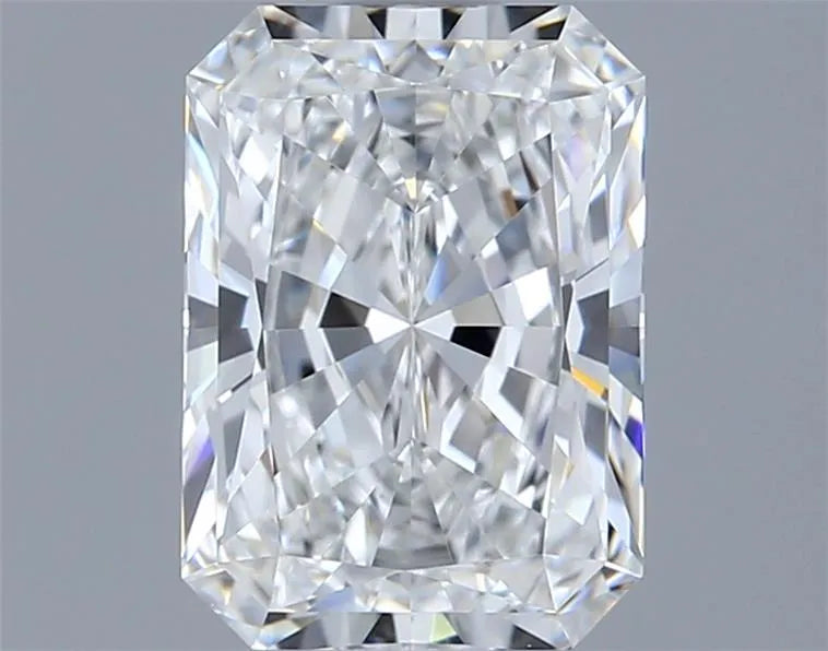 1.52ct Radiant Lab Grown Diamond (Colour E, Clarity VVS1, IGI Certified)