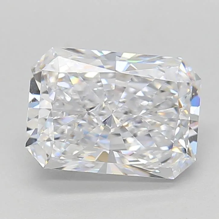 1.55ct Radiant Lab Grown Diamond (Colour E, Clarity VVS1, IGI Certified)