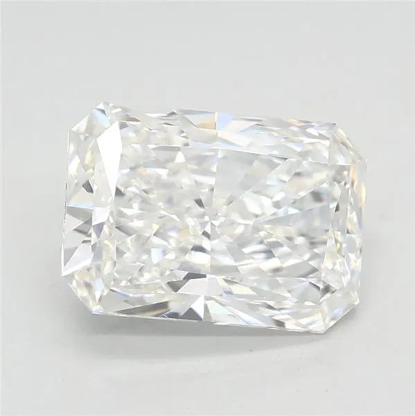 1.55ct Radiant Lab Grown Diamond (Colour F, Clarity VVS2, IGI Certified)